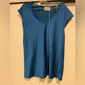 Floria blue short‎ sleeve blouse NWT size small